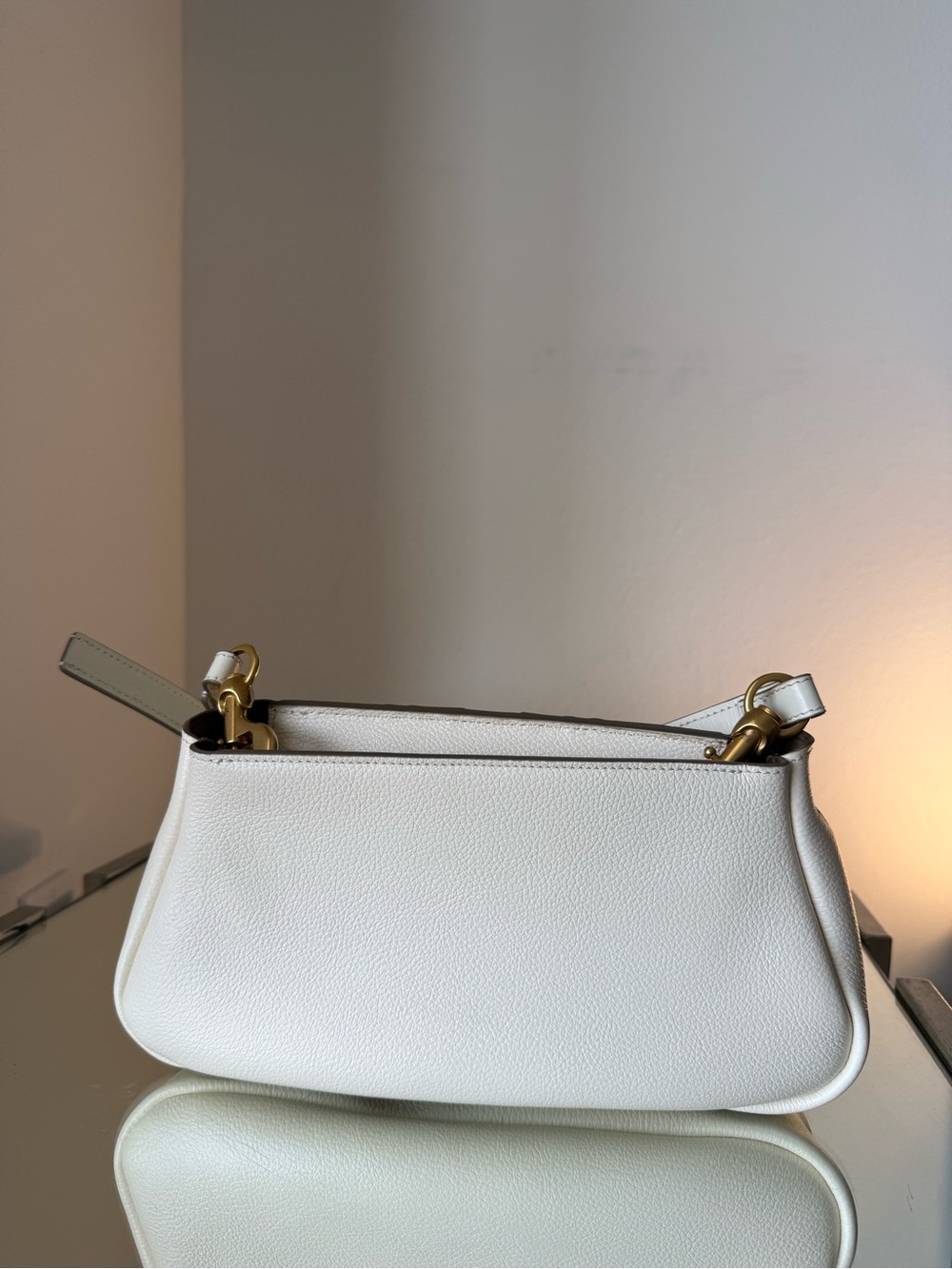 Chloe Marcie Baguette Leather Cross-Body Bag - Picture 11 of 16